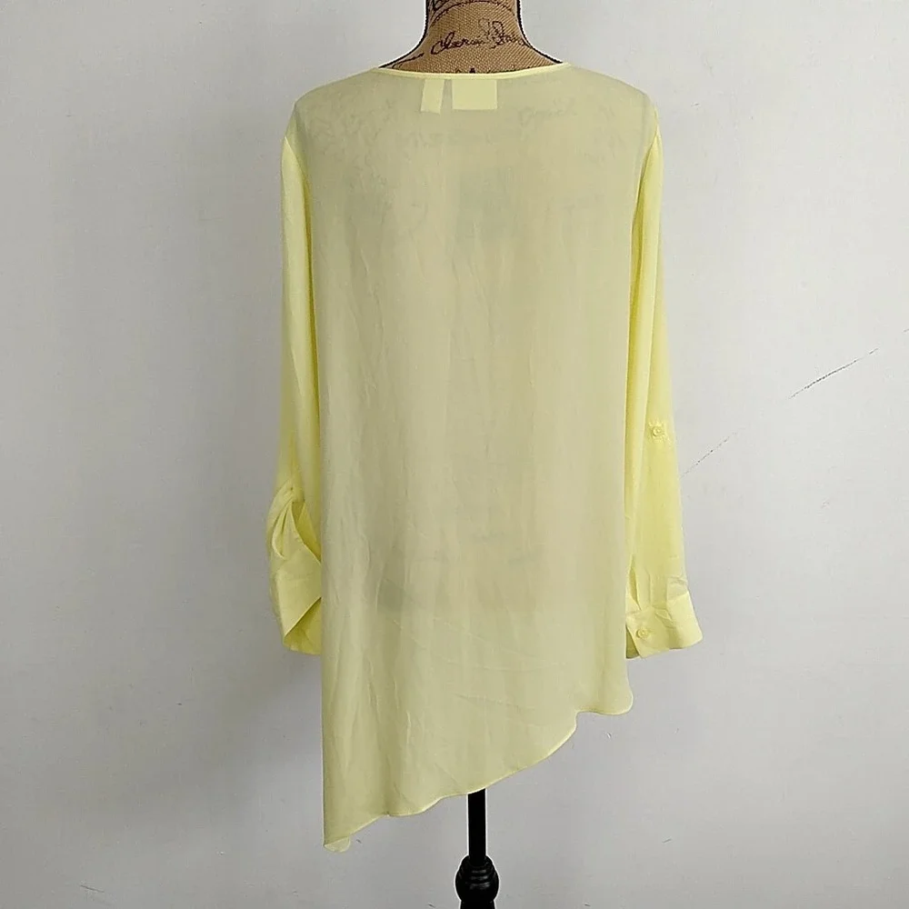 Chico's Blouse Women 2 US L Yellow Asymmetrical Sharkbite Henley Long Sleeve Top